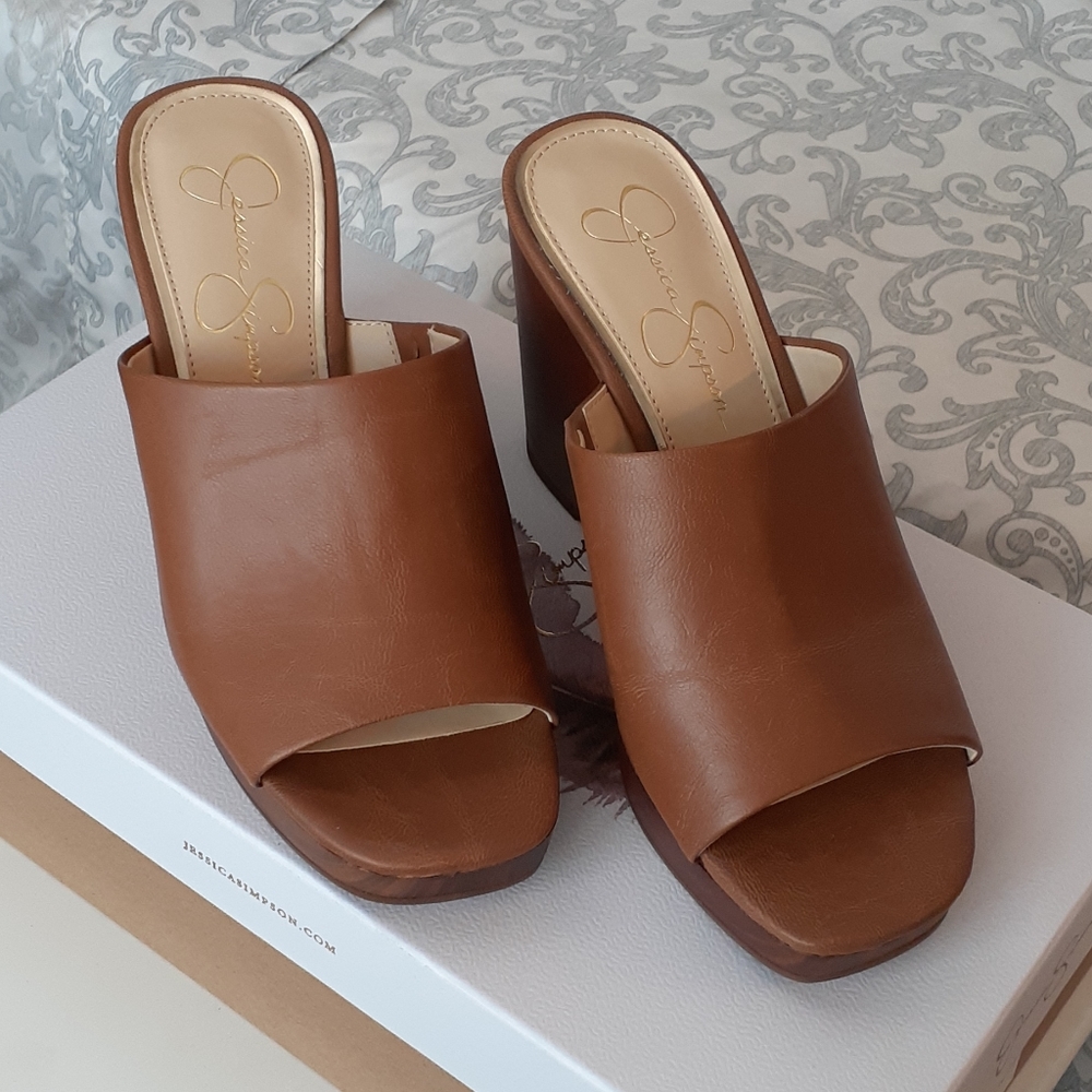 Sheyna Wedge